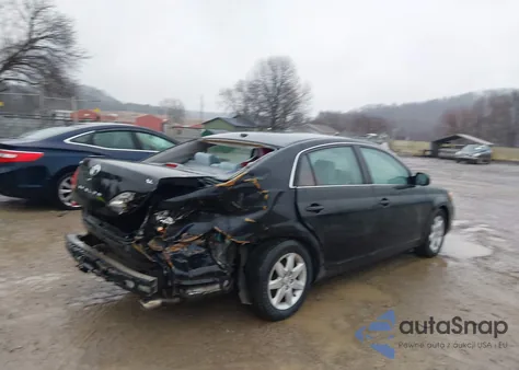 2009 Toyota Avalon Xl z USA, uszkodzony, nr VIN 4T1BK36B59U344955